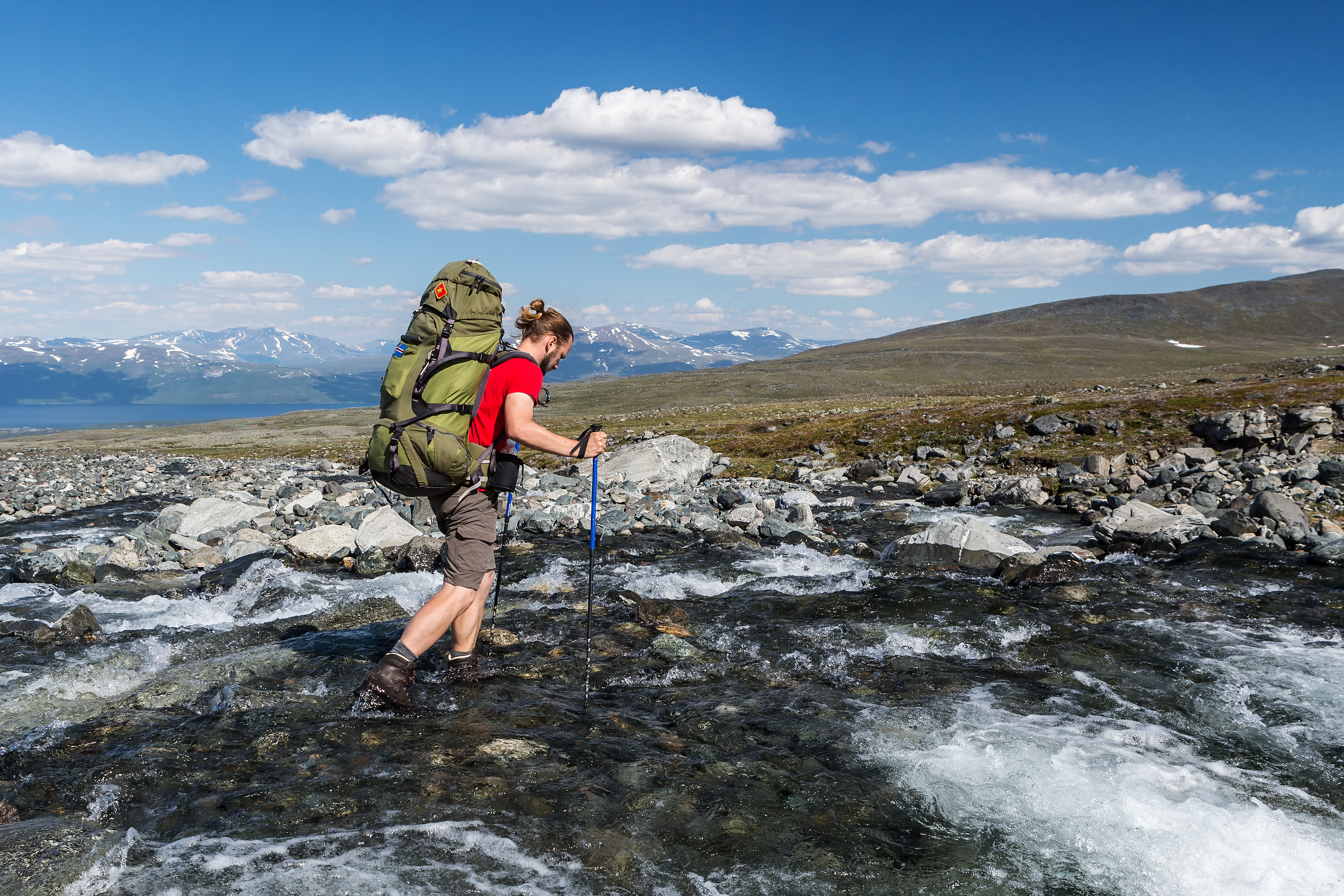 Navigating River Crossings: Essential Tips for Hikers